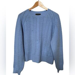 Club Monaco 100% Wool Cable Knit Pullover Sweater Crew Neck Blue